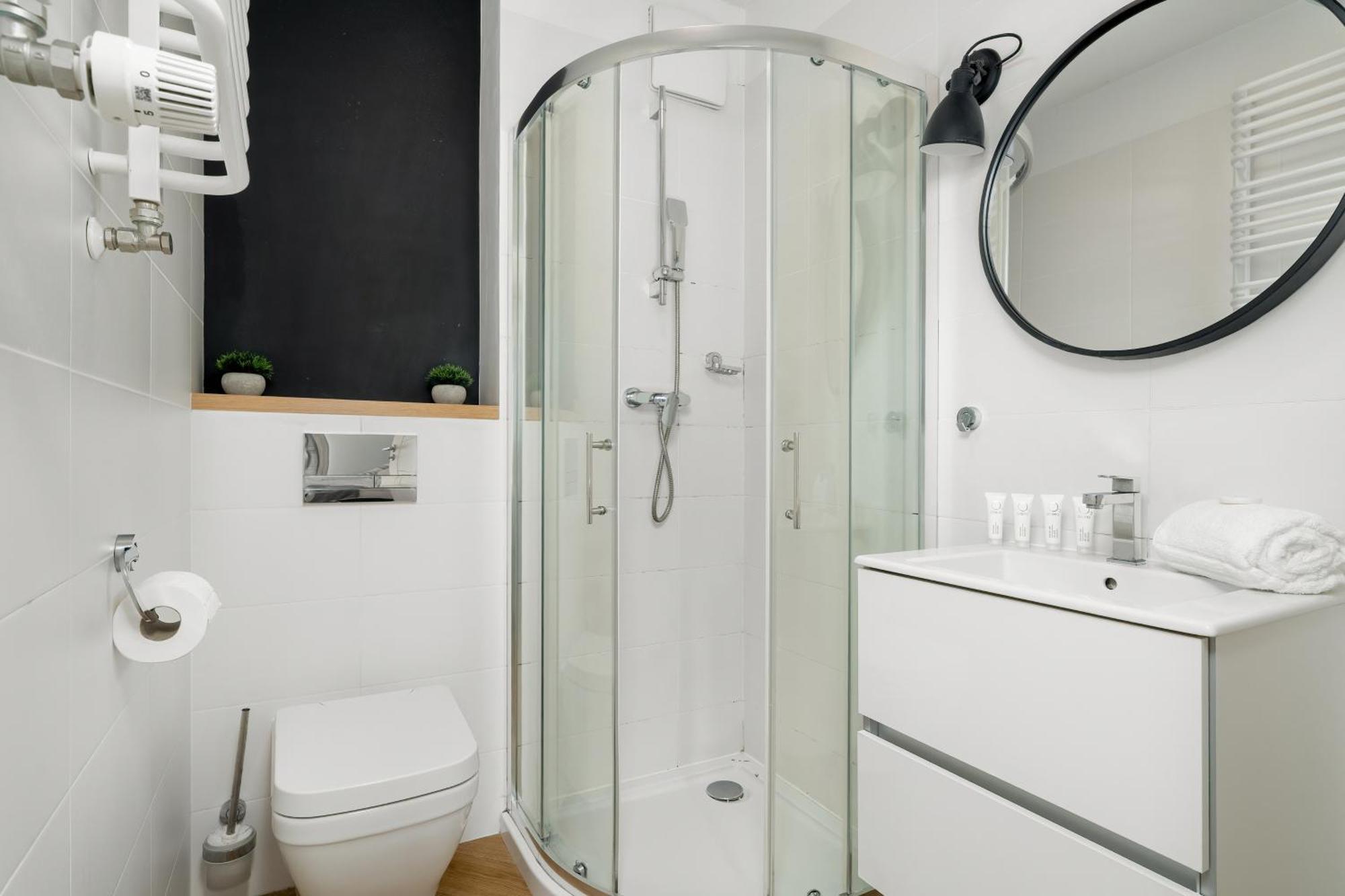 Klimatyczne I Nowoczesne Studio Very Berry W Poznaniu By Noclegi Renters Dış mekan fotoğraf