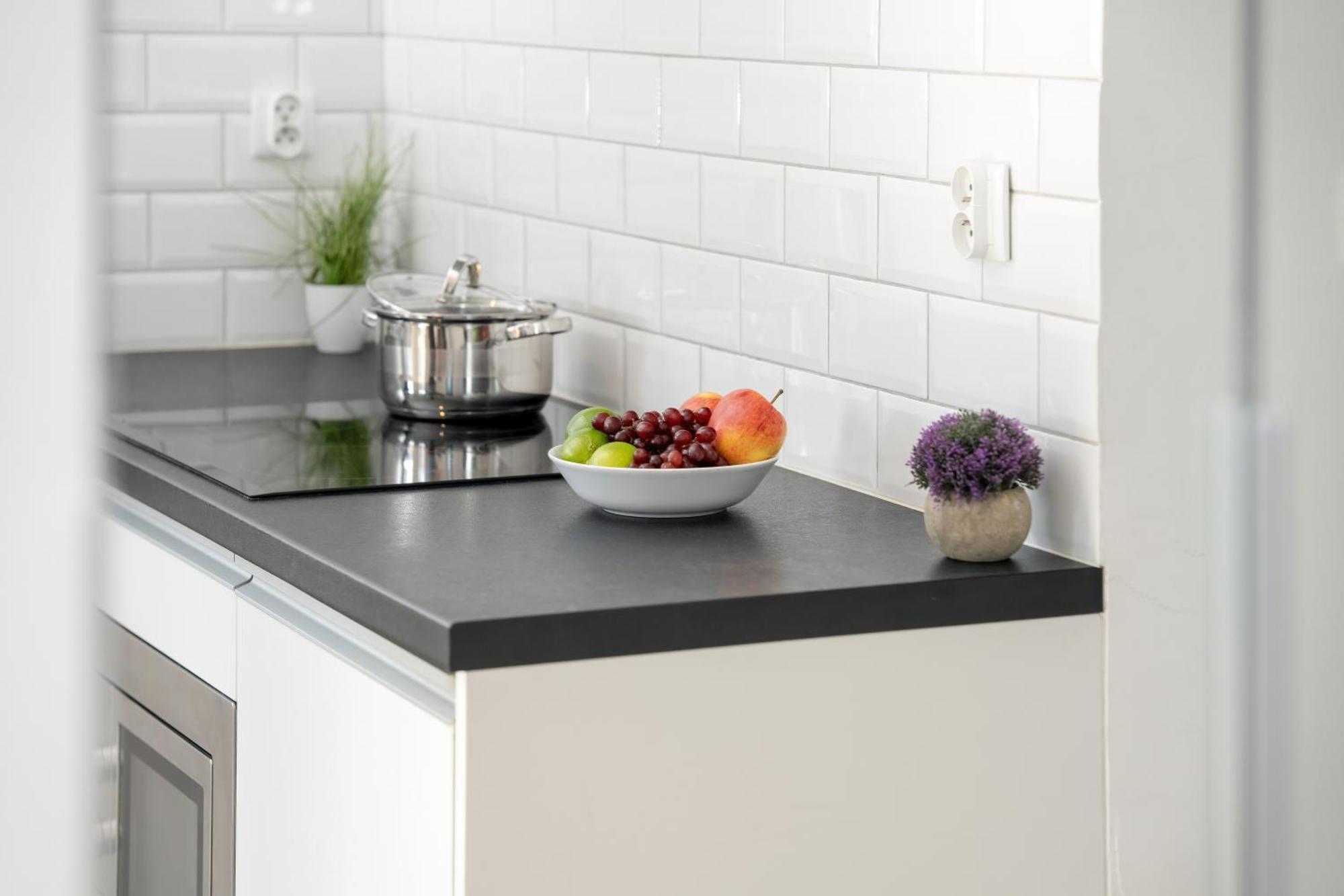 Klimatyczne I Nowoczesne Studio Very Berry W Poznaniu By Noclegi Renters Dış mekan fotoğraf
